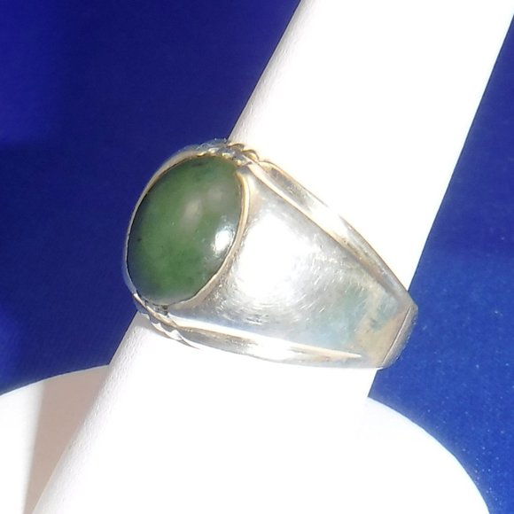 Jade Ring, Sterling Silver, Green, Handmade, 8 - Picture 2 of 2